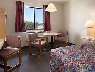 Super 8 By Wyndham Bend,Deschutes County>>Bend,2 star