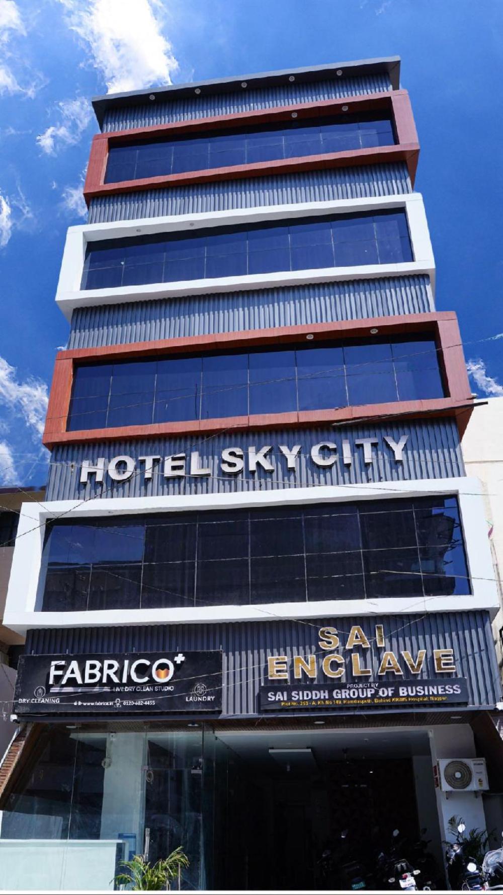 hotel sky city