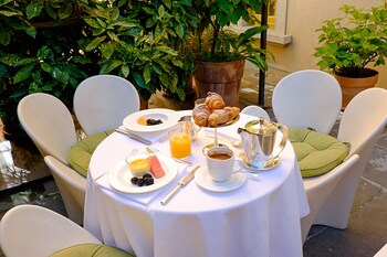 petronilla hotel in bergamo