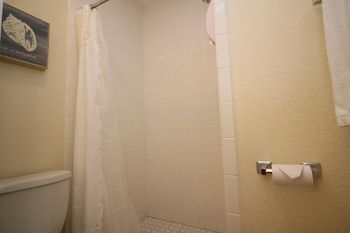 fin n feather waterside inn by kees vacations