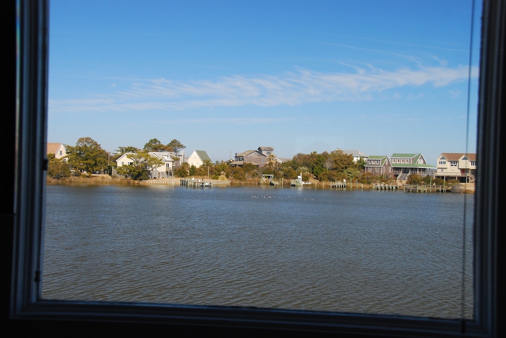 fin n feather waterside inn by kees vacations