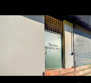 hotel white hut