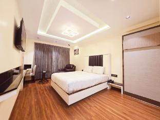 V Grand,,2 star