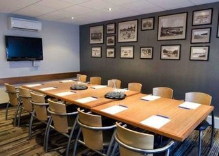 Richmond Henty Hotel,Portland>>Port Campbell,4 star