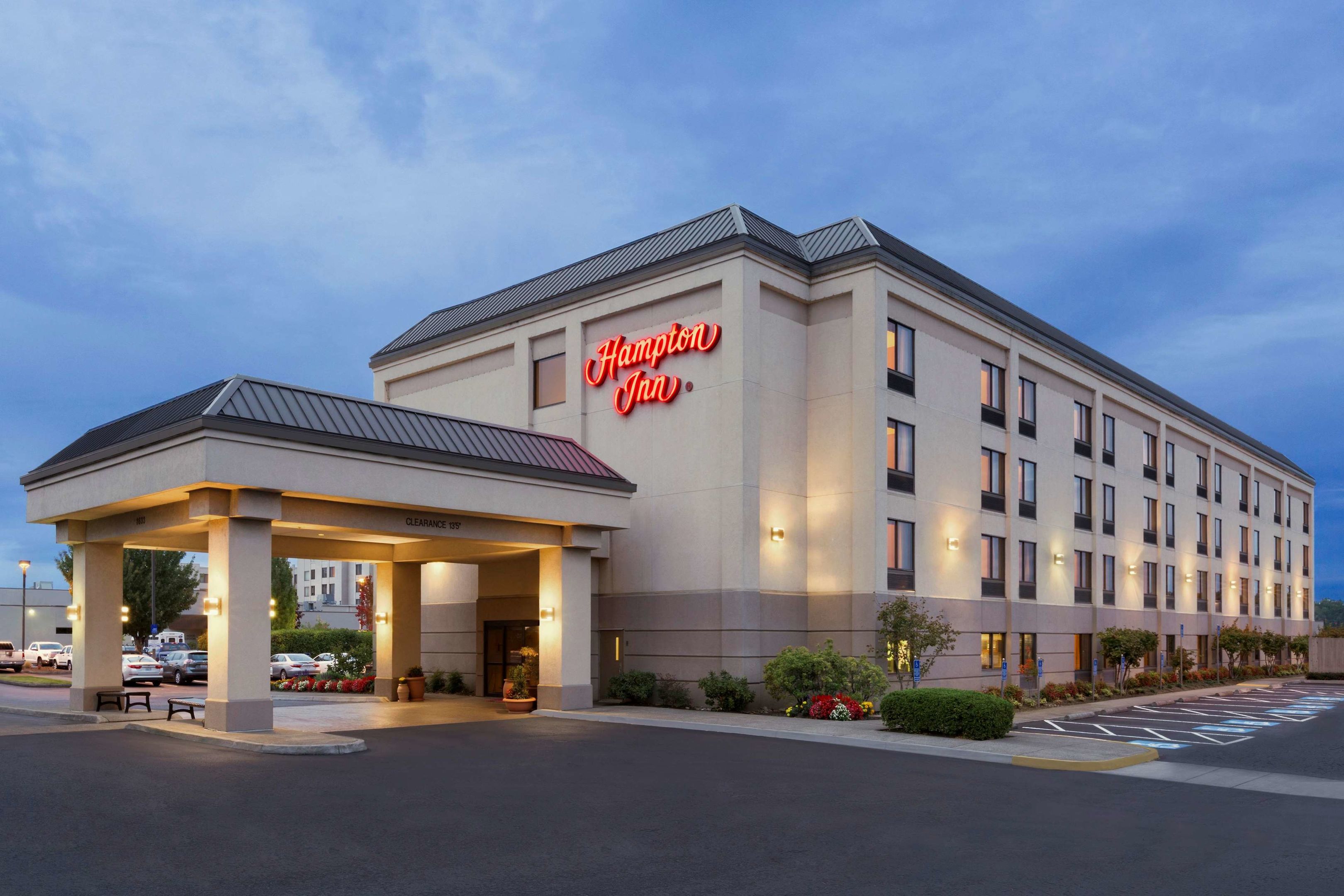 hampton inn portland airport