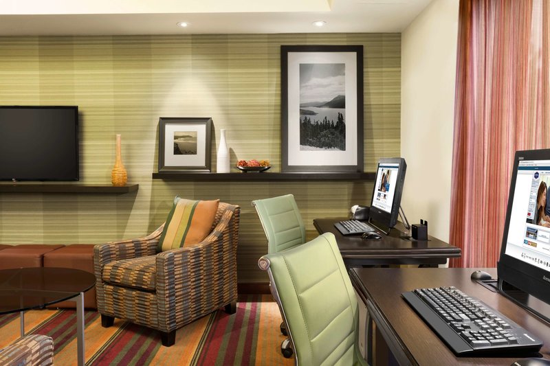 hampton inn portland airport