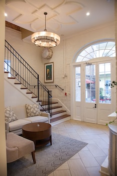 hotel st pierre a french quarter inns hotel