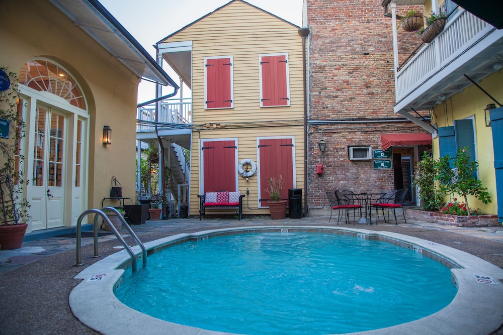 hotel st pierre a french quarter inns hotel