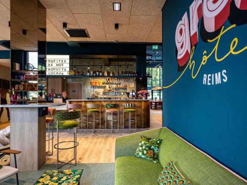 greet hotel reims tinqueux septembre 2025