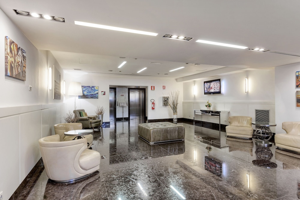 italiana hotels milan rho fair