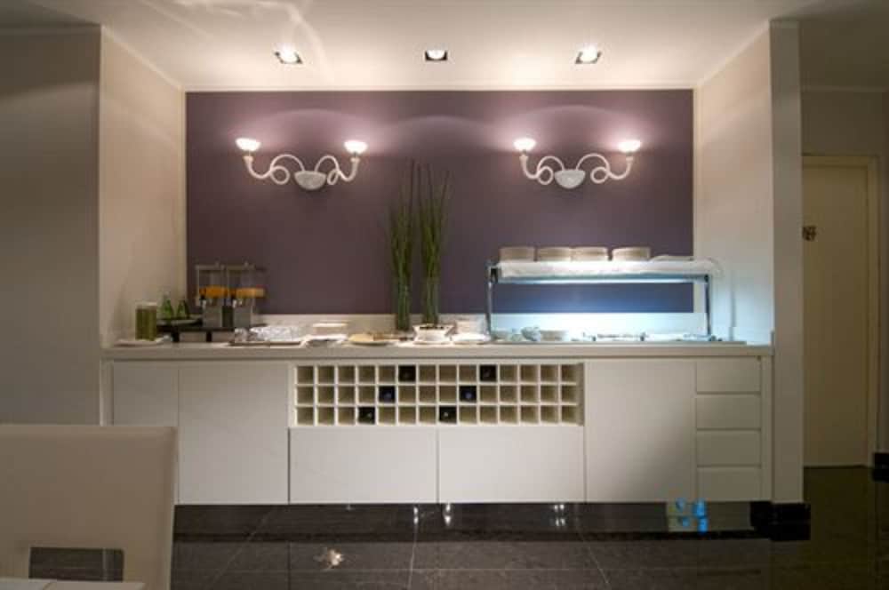 italiana hotels milan rho fair