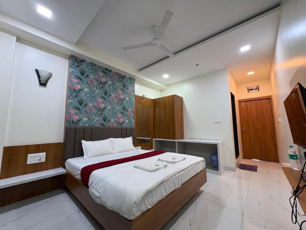 hotel mayur residency