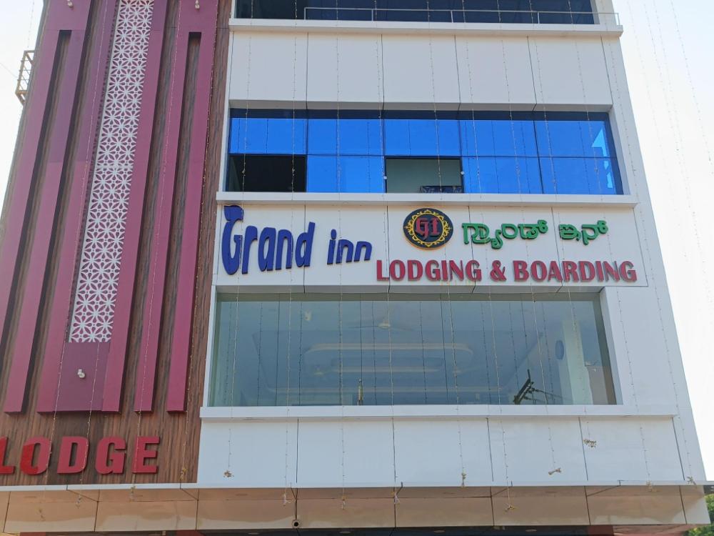 grand inn lodging and boarding