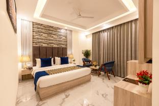 hotel east end