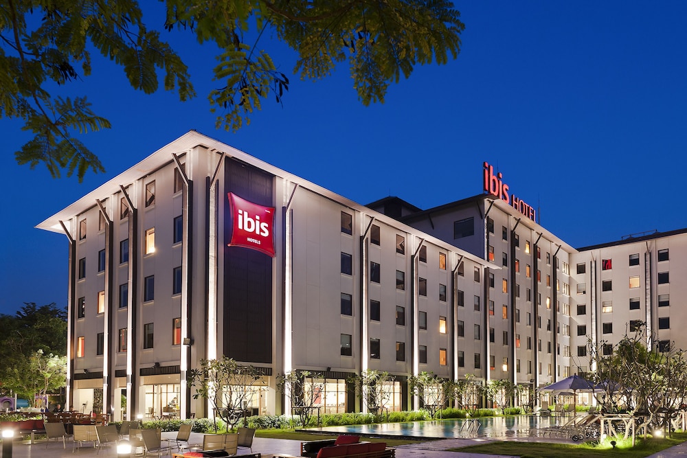 ibis bangkok riverside