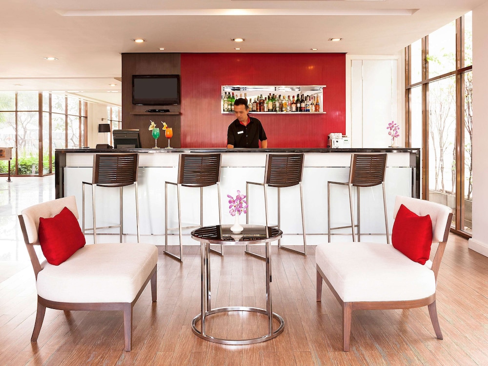 ibis bangkok riverside