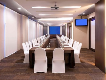 ibis bangkok riverside