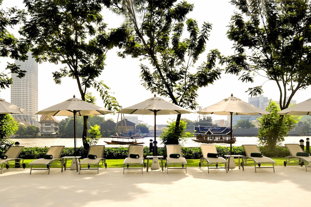 ibis bangkok riverside