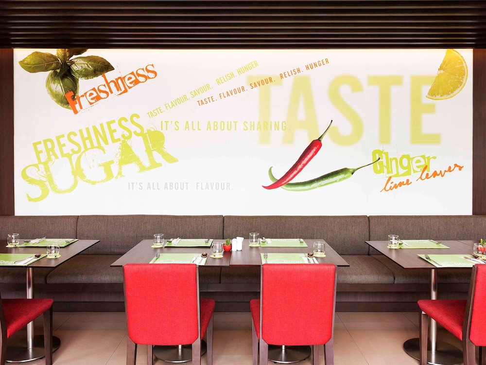 ibis bangkok riverside