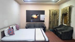 hotel ashirbad i comfort near railway station