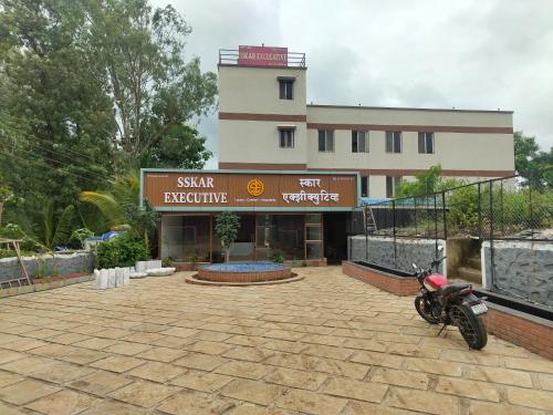 hotel sskar executive