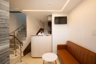 sri varee residency