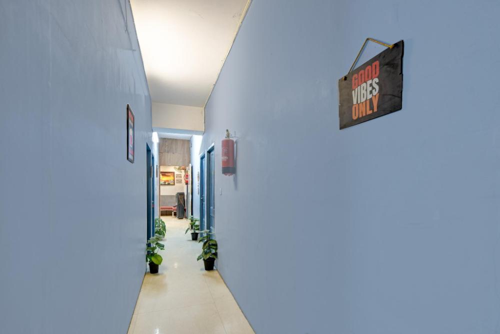 hotel allen stay uttam nagar