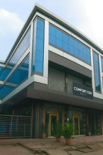 comfort stay saheed path ahimamau near lulu mall