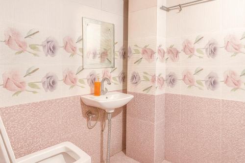 comfort stay saheed path ahimamau near lulu mall