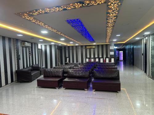 comfort stay saheed path ahimamau near lulu mall