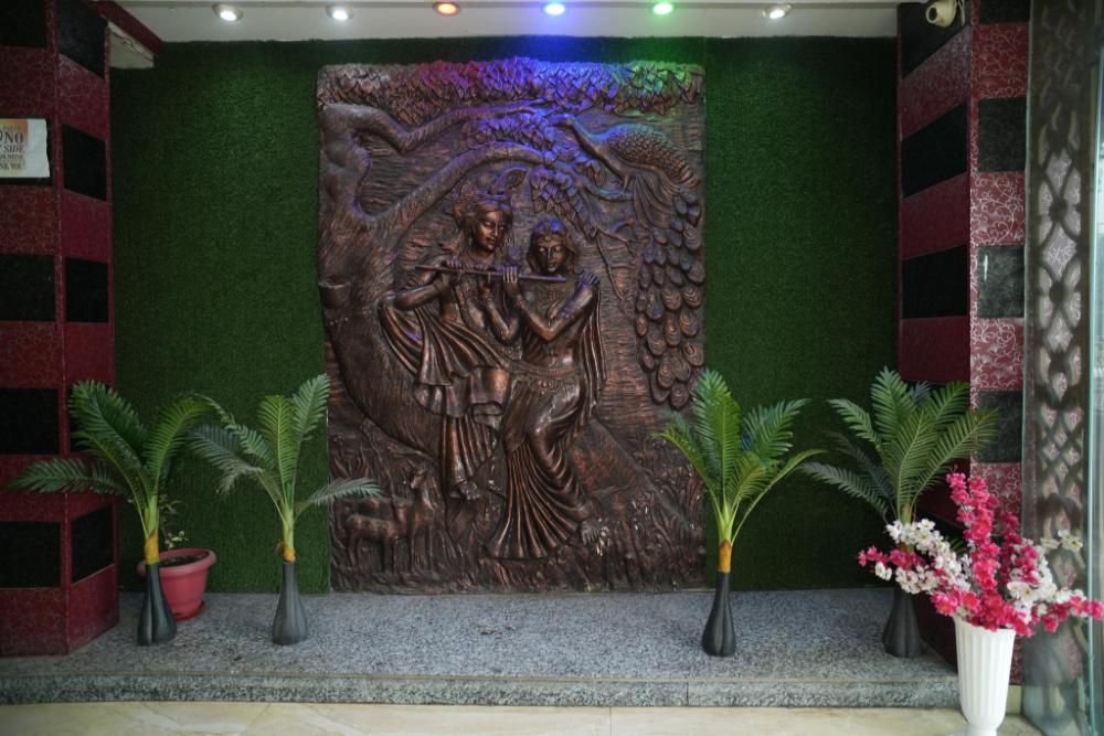 comfort stay saheed path ahimamau near lulu mall