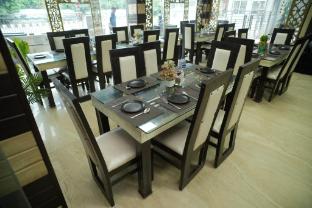 comfort stay near lulu mall