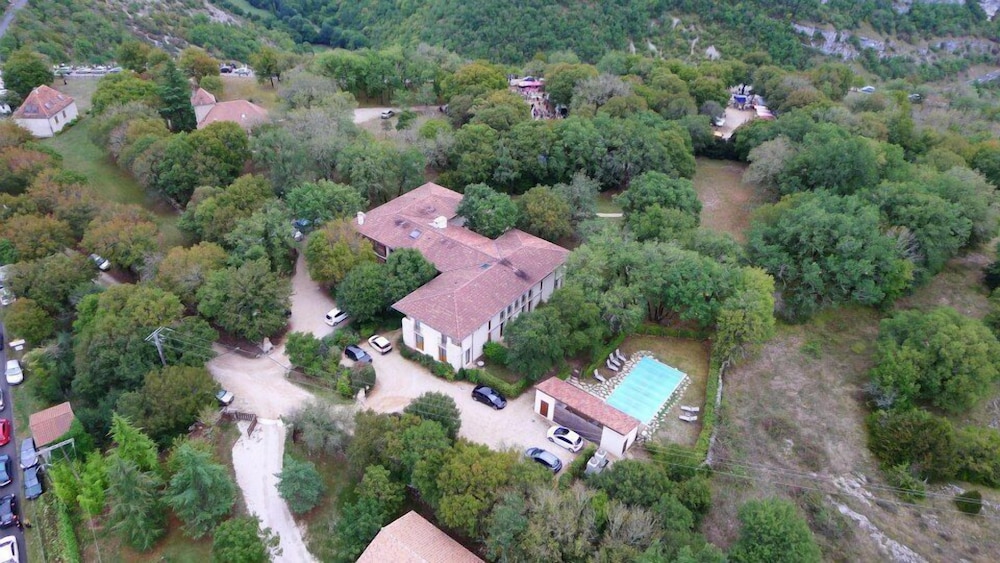 hotel les esclargies