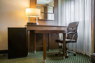motel 6 rochester ny airport