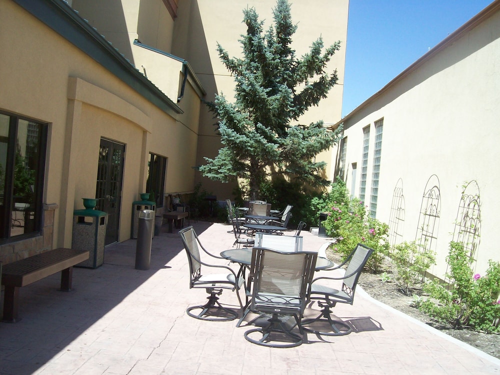 holiday inn rock springs by ihg