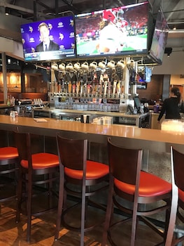 holiday inn rock springs by ihg