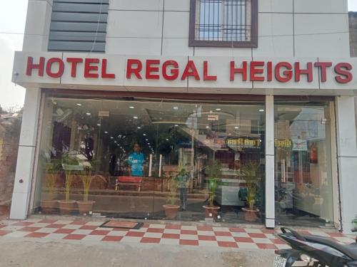 hotel regal heights