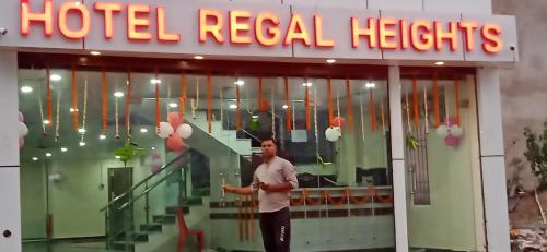 hotel regal heights