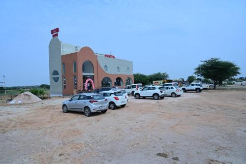 sr hotel restaurant and cafe