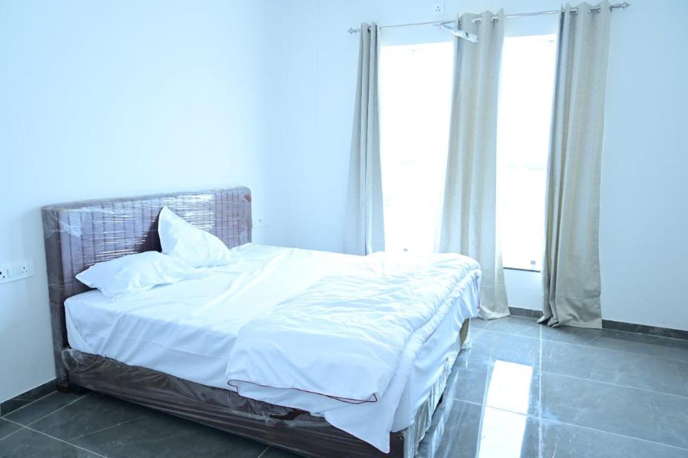 sr hotel restaurant and cafe