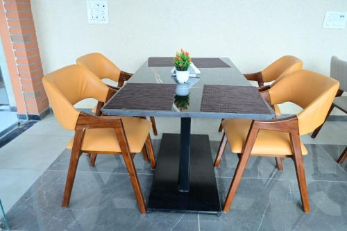 sr hotel restaurant and cafe