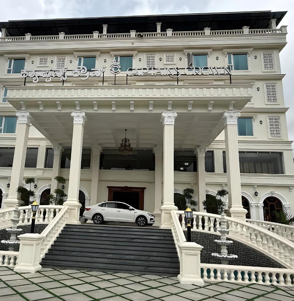 captains crown hotels and resorts