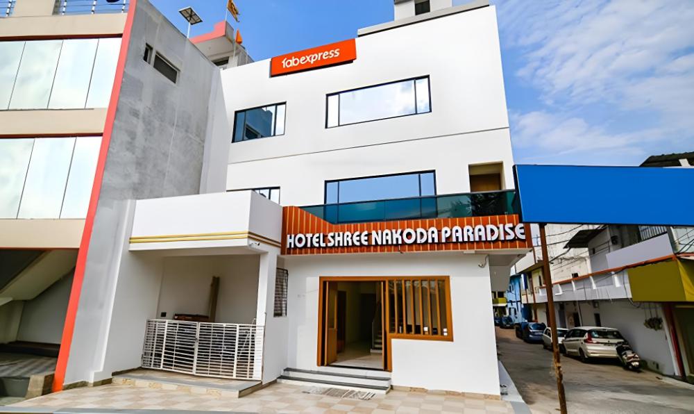 hotel shree nakoda paradise