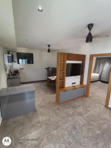 shreshtam apart hotel kondapur