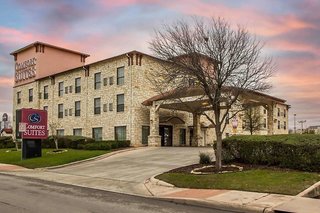 Comfort Suites Near Seaworld,San Antonio>>Ingram Hills,3 star