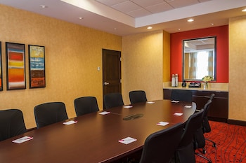 Residence Inn By Marriott Ottawa Airport,Nottawa>>Nepean,3 star
