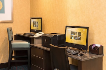 Residence Inn By Marriott Ottawa Airport,Nottawa>>Nepean,3 star