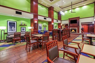 hampton inn and suites tulsa north owasso