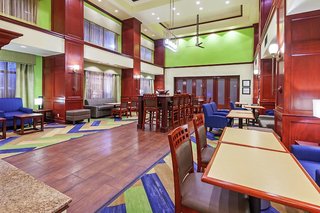 hampton inn and suites tulsa north owasso