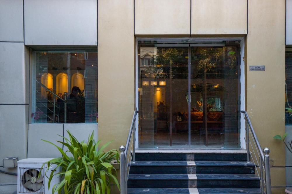 hotel emperor palms at karol bagh